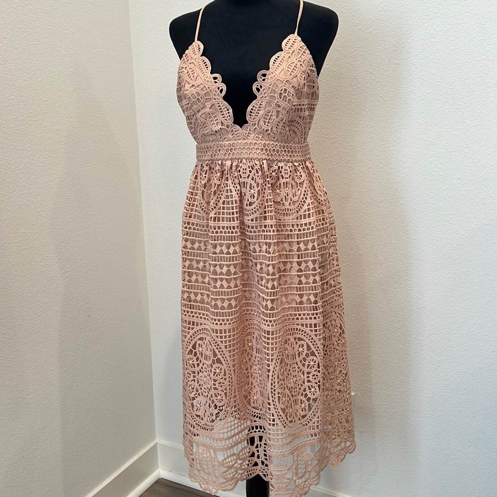 Bardot Crochet Lace Midi Dress in Soft Pink